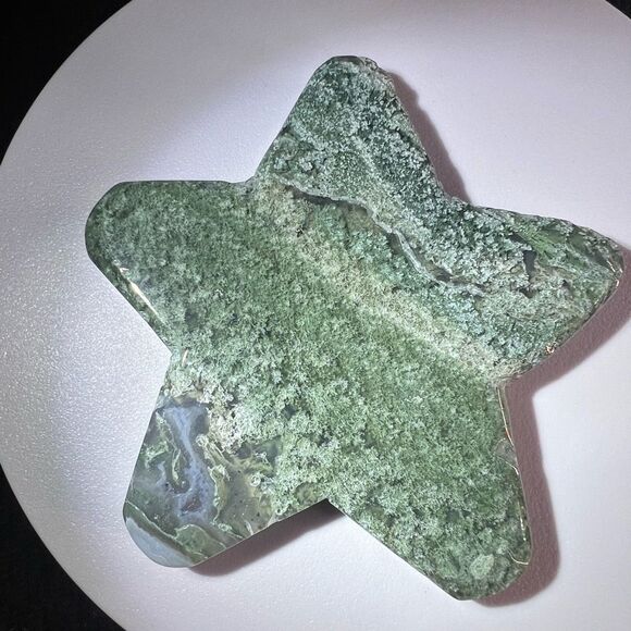 Moss Agate Crystal Star Carving (3) - Picture 5 of 10